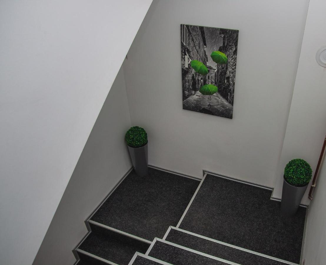 Family Apartmani Le Leskovac  Exteriör bild