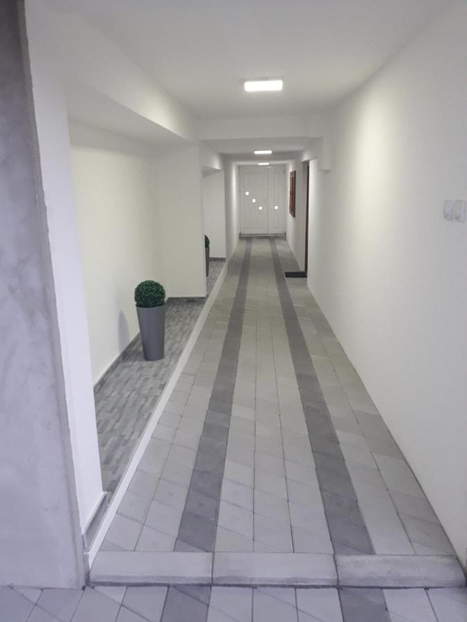 Family Apartmani Le Leskovac  Exteriör bild